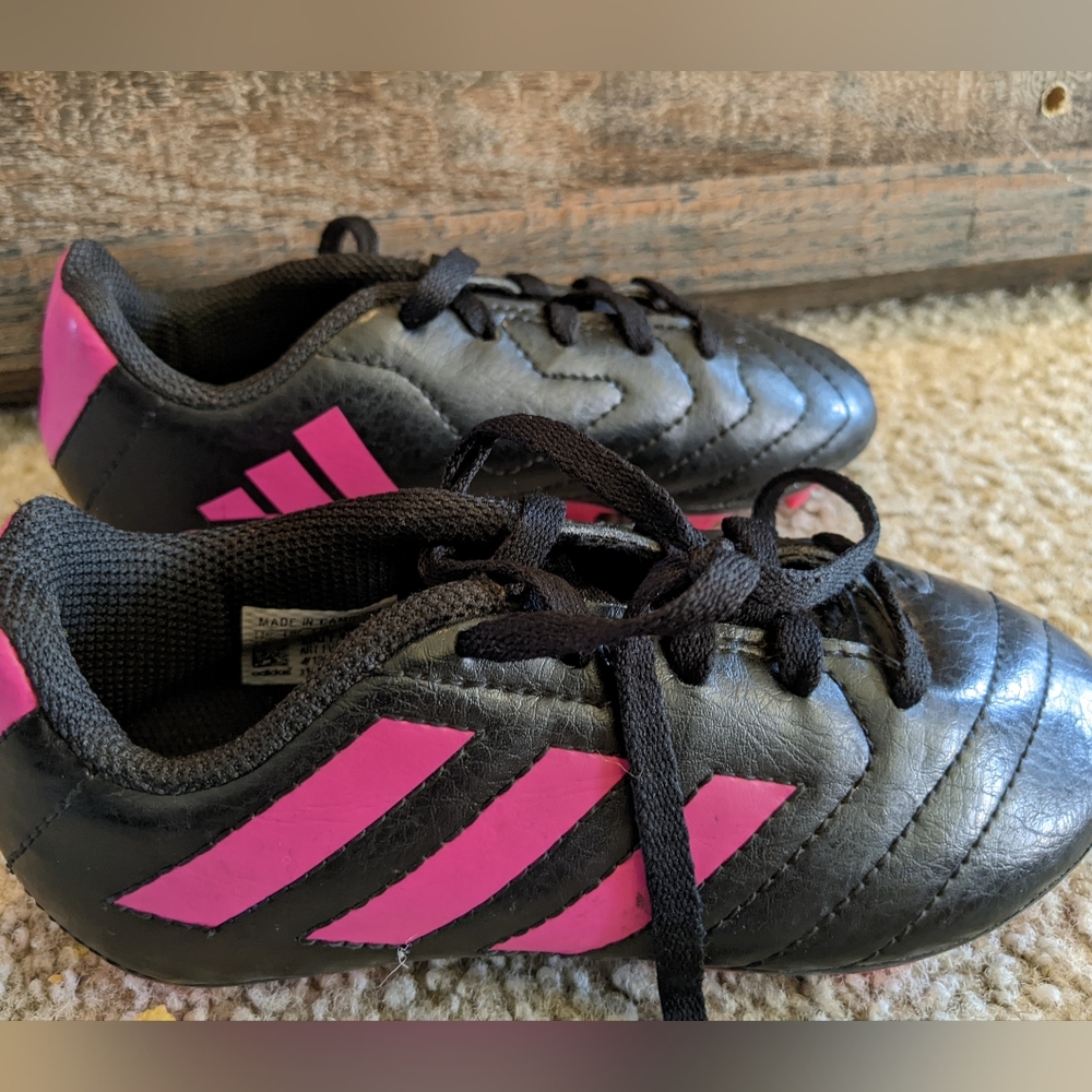 ADIDAS girl soccer cleats